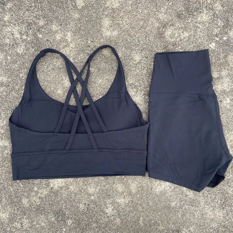 2-Piece Women’s Yoga Set – Cross-Back Sports Bra & High-Waist Shorts