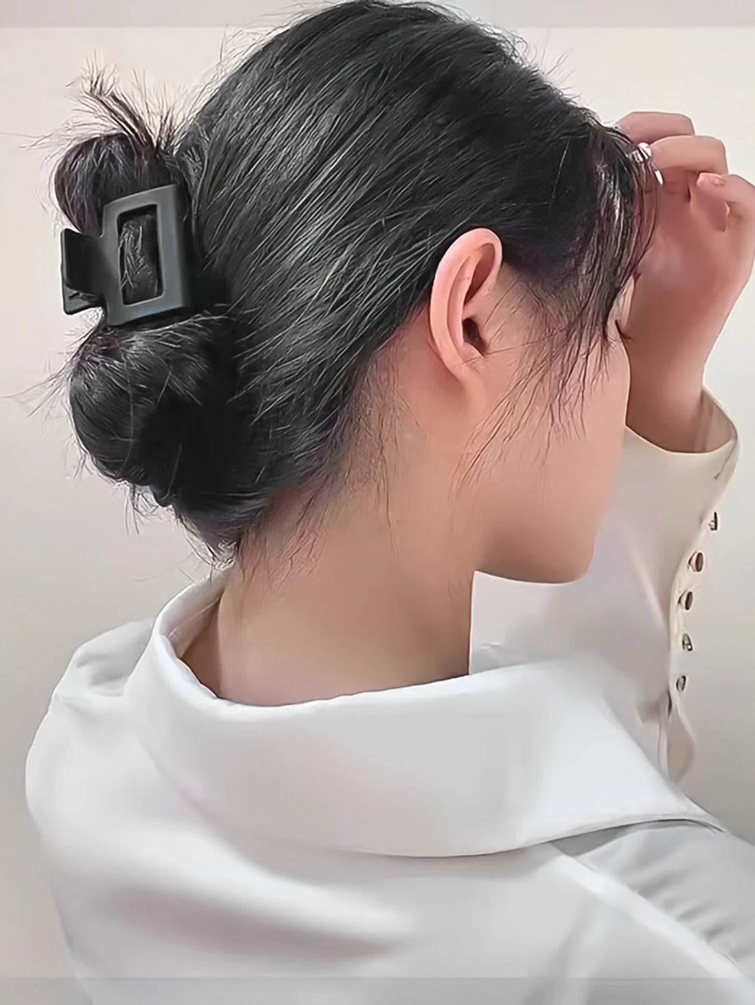 5-Piece Matte Flower Hair Claw Clips – Small Barrettes for Thin Hair